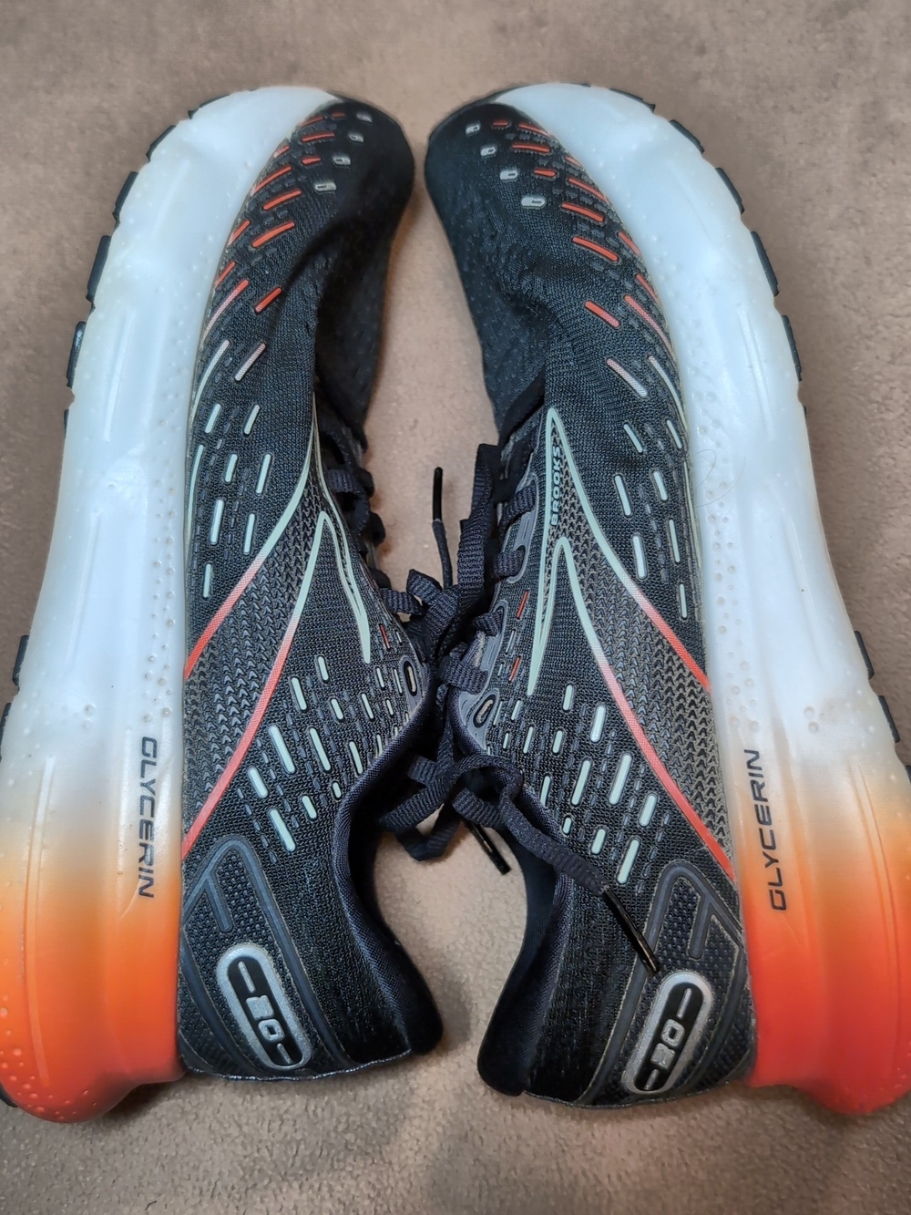 Brooks Glycerin 2.0 Black Women's Running Shoes with Orange Gradient Heel Size 9 - Picture 11 of 12